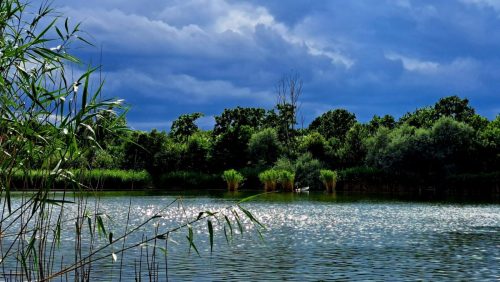 Szelidi tó, felhős